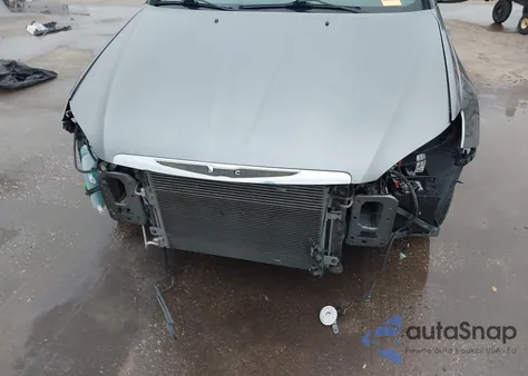 2013 Chrysler 200 Touring из США, поврежденный, VIN 1C3BCBEG9DN659449